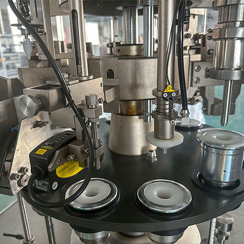 TubPro-60 soft tube filling and sealing machine