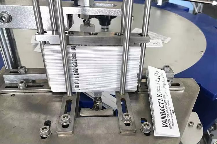 Instruction feeding station